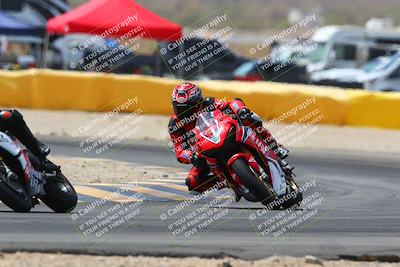 media/Apr-10-2022-SoCal Trackdays (Sun) [[f104b12566]]/Turn 2 (1135am)/